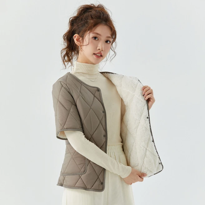 모두가 궁금해 했던 꼭 갖고싶은 ​반어라운드 24FW 반팔 다운 점퍼 제가 소개해 드립니다