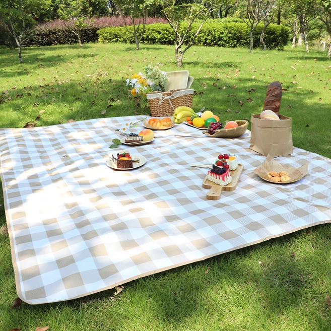 MZ세대 “주목” 돗자리 리뷰가 많습니다